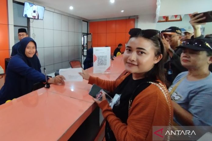 Ratusan Warga Pati Kirim Surat Ke KPK, Ini Permintaannya 1