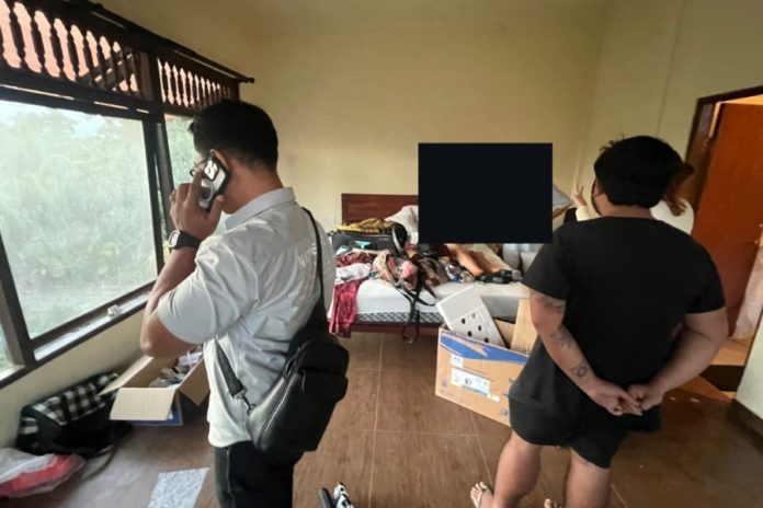 WN Australia Ngamuk, Staf Peninapan Di Ubud Dilempar Ember 1