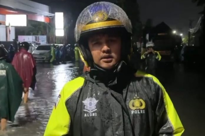 Banjir, Jalan Denpasar Gilimanuk 'Putus Sementara 1