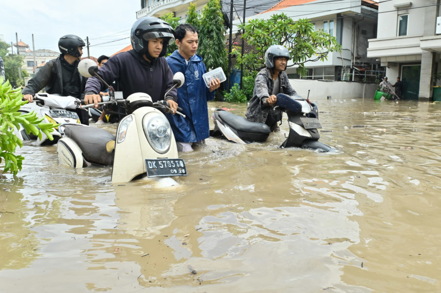 Bali Status Darurat Bencana Banjir 1 Pekan 4 Bali Status Darurat Bencana Banjir 1 Pekan