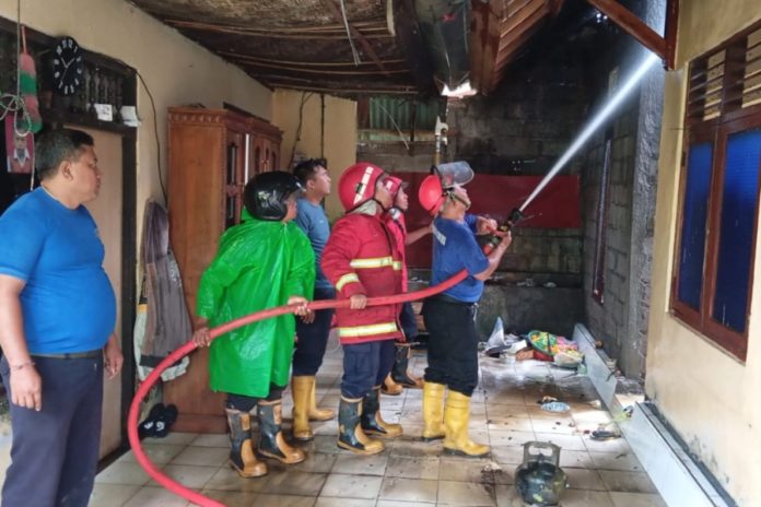Dapur Terbakar Di Bakas, Diduga Akibat Tabung Gas Bocor 1