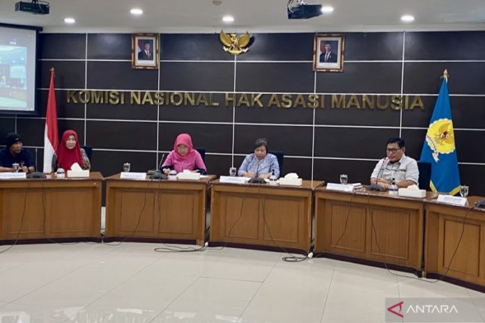Demonstrasi Di Berbagai Daerah, Komnas HAM Sebut 10 Orang Tewas 1