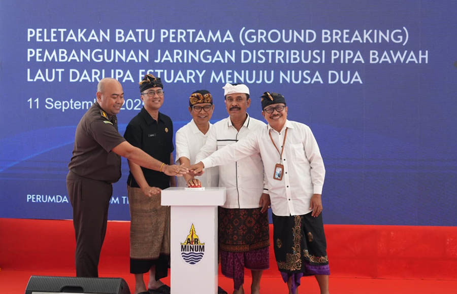 Jaringan Pipa Bawah Laut di Kuta Selatan Siap Disambung