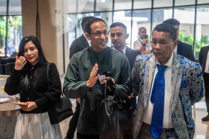 Hotman Paris Sebut Penetapan Tersangka Nadiem Sama Polanya Dengan Tom Lembong 1