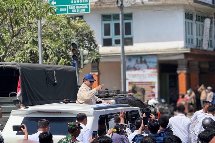 Kendarai Maung Garuda, Presiden Prabowo Tinjau Dampak Banjir Di Pasar Kumbasari 2