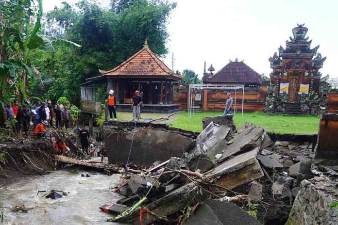 Kerusakan Pura Dalem Desa Adat Dawan Ditangani Dengan BTT 1
