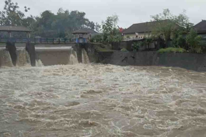 Langganan Banjir, Dewan Usulkan Normalisasi Sungai Sebual 1