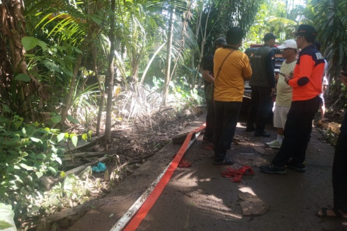 Masuk Hari Kelima Air Belum Surut, Ratusan Warga Antiga Masih Ngungsi 1