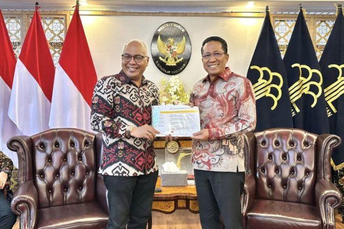 Menkum Buka Blokir Legalitas PWI 1