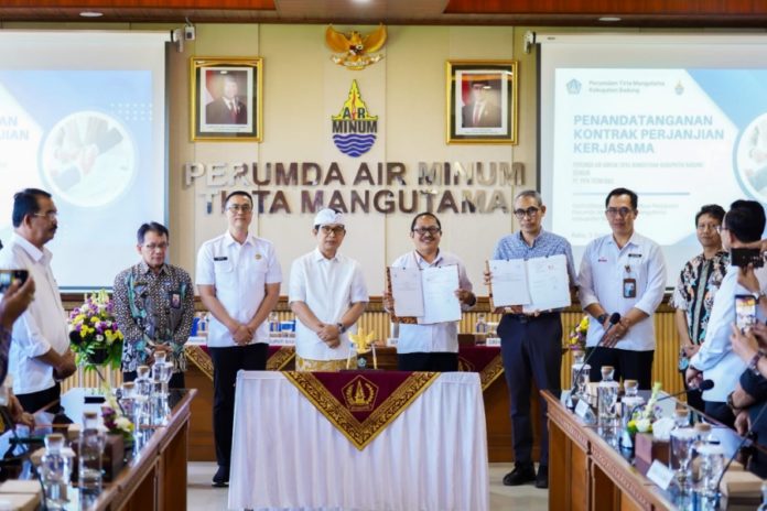 Penandatanganan MoU Perumda Tirta Mangutama Dengan PT Pipa Ticini Bali 1