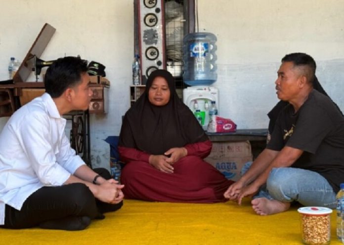 Sampaikan Duka Cita, Wapres Sempatkan Berkunjung Ke Rumah Duka Korban Banjir Di Denpasar 1