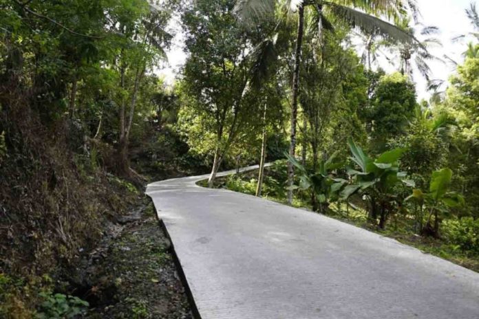 Sempat Tertunda Covid, Jalan Rabat Beton Di Pelosok Desa Terealisasi 1
