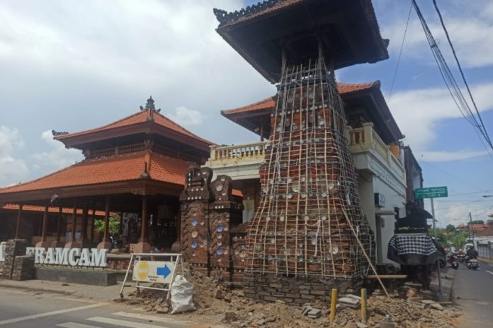 Balai Kulkul Sakral “Dewa Luh” Direstorasi Dengan Teknik Modern 1
