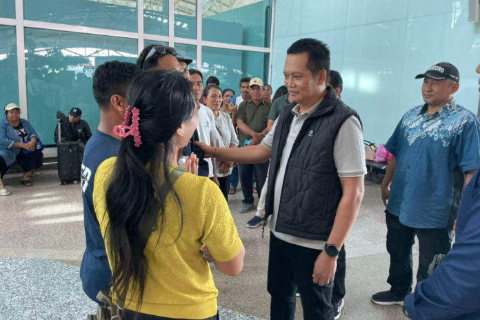 Bupati Kembang Lepas Dua PMI Asal Jembrana Ke Luar Negeri Lewat Program Kredit Bersubsidi 1