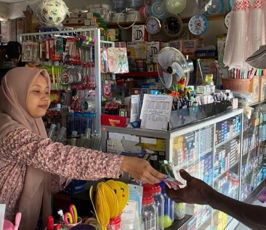 Dirikan AgenBRILink di Pedalaman Papua, Guru Ini Dorong Inklusi dan Literasi Keuangan bagi Masyarakat