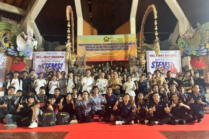 Ditjen Ketenagalistrikan Gelar Kompetensi Tenaga Teknik Kelistrikan Jalur Vokasional Khusus Di SMKN 3 Singaraja 3
