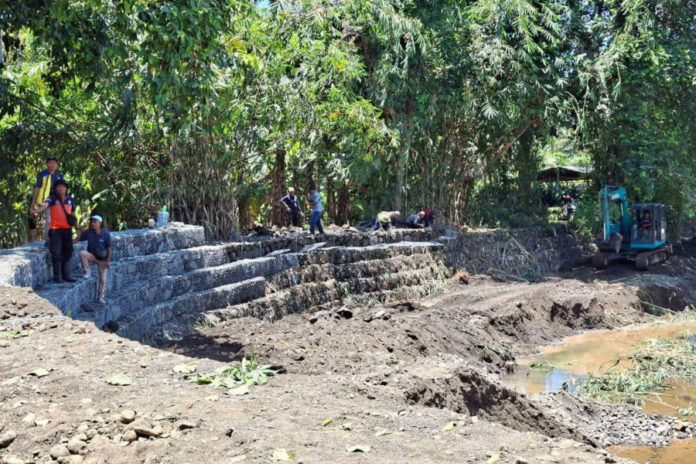 Kembali Turun Hujan, Pemasangan Bronjong Di Aliran Sungai Betel Tengading Dikebut 1