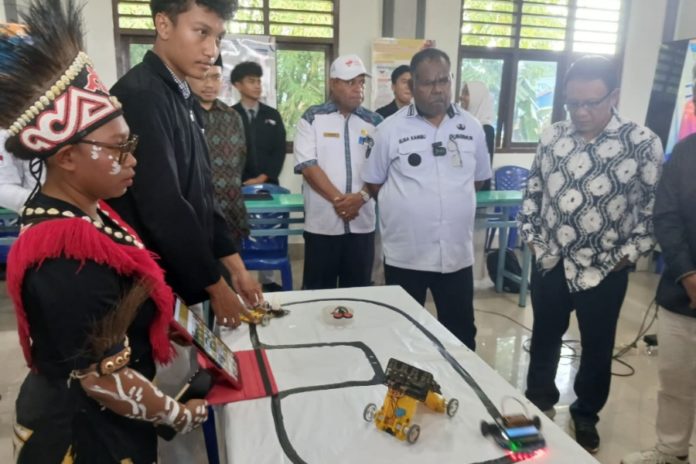 Keren! Siswi Sekolah Garuda Kembangkan Aplikasi Pelestarian Bahasa Moi Berbasis Komik Digital 1