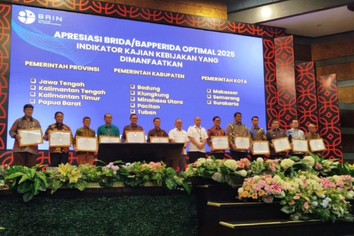 Kerja Kolaborasi Optimalimasi Potensi Daerah, Brida Jateng Raih Dua Penghargaan BRIN 2