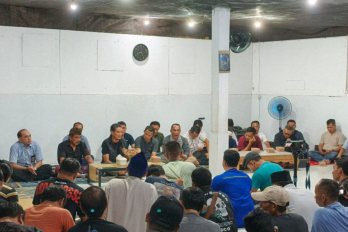 Kesepakatan Warga Dan PLN, Mesin Pembangkit Diesel Di Pemaron Beroperasi Hingga Pukul 19.00 WITA 1