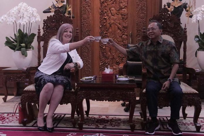 Kopi Arak Simbol Keakraban Diplomatik, Gubernur Koster Dan Menteri Cahill Bahas Kerja Sama Bali Northern Territory 1