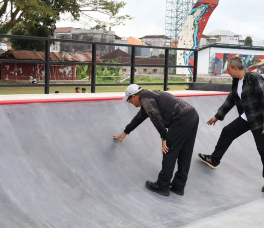 Lintasan Skatepark Lapangan Kediri Belum Difungsikan, Malah Dijadikan Perosotan Anak