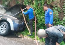 Mobil Warga Munduk Terbakar di Jalan, Pemilik dan Warga Panik