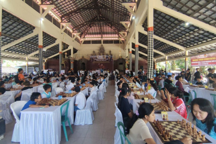 Percasi Bali Jaring Bibit Muda Catur 1