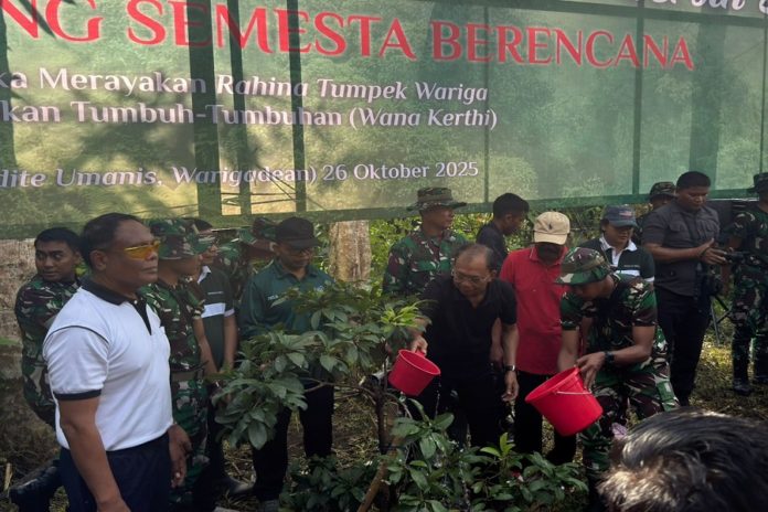 Pimpin Tanam Pohon, Gubernur Bali: Kita Diberikan Peringatan Agar Tidak Terlalu Asyik Menyiksa Alam 1
