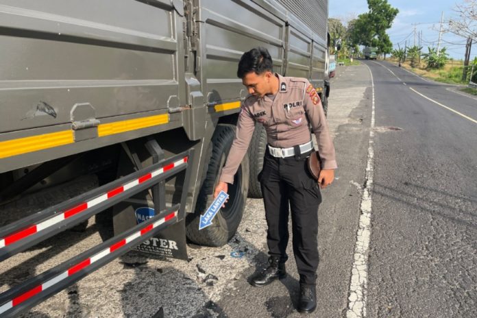 PNS Tewas Tabrak Truk Parkir Di Jalur Denpasar–Gilimanuk 1