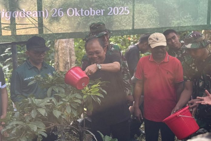 Puluhan Jenis Pohon Ditanam Di Sungai Ayung Bongkasa Pertiwi 1