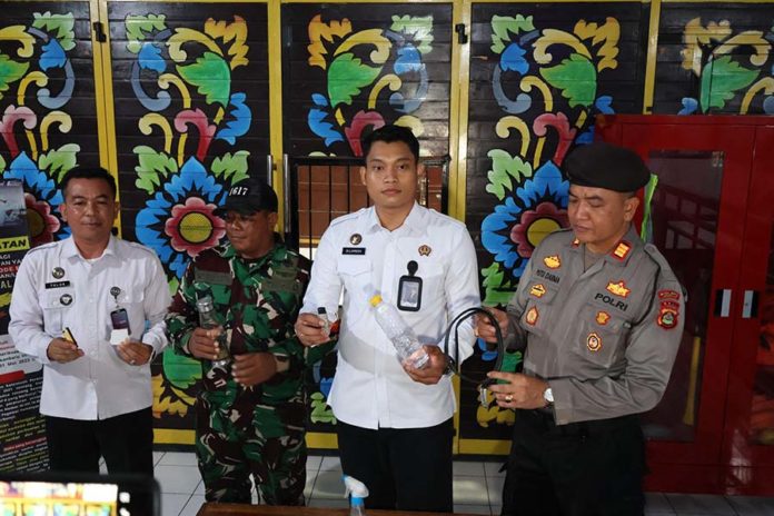 Razia Tengah Malam, Ini Temuan Petugas Gabungan Di Rutan Negara 1