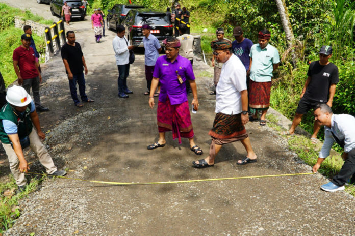 Sempat Memprihatinkan, Kini Jalan Petandakan Pegadungan Menjadi Akses Vital Bagi Dua Desa 1