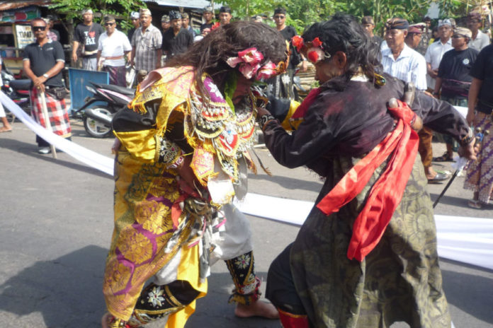 Tari Baris Bedug Dan Karya Alilitan Ditetapkan Sebagai Warisan Budaya Tak Benda Indonesia 1