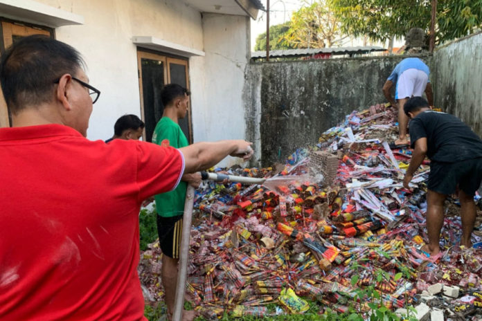 Tumpukan Kembang Api Rusak Ditemukan Di Ubung Kaja 1