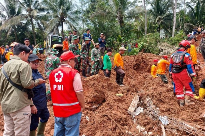 20 Warga Masih Hilang, Pemprov Jateng Fokuskan Pencarian Korban Longsor Cilacap 1
