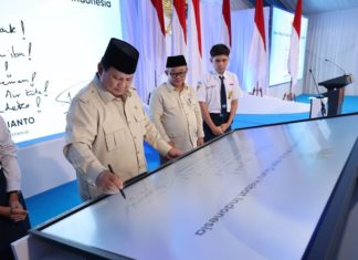 2026, Ditargetkan 1 Juta Panel Interaktif Terpasang di Sekolah