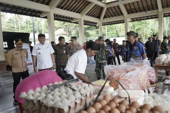 Antisipasi Lonjakan Harga Jelang Galungan Dan Kuningan, Diskopperindag Karangasem Gelar Pasar Murah 1