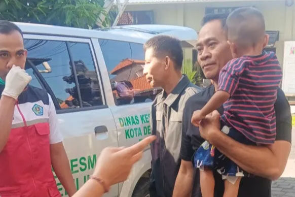 Bocah Laki Laki Ditemukan Di Pasar Pemedilan 1