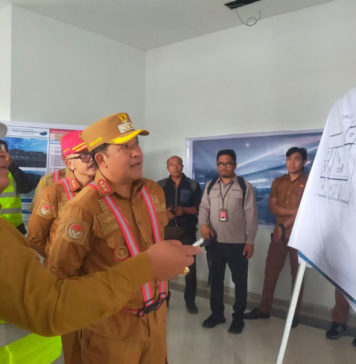 Bupati Minta Proyek Segera Dituntaskan, Jika Tidak Ingin Didenda