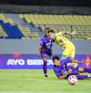 Derbi Jatim Berakhir Panas, Persik dan Persebaya Berbagi Poin