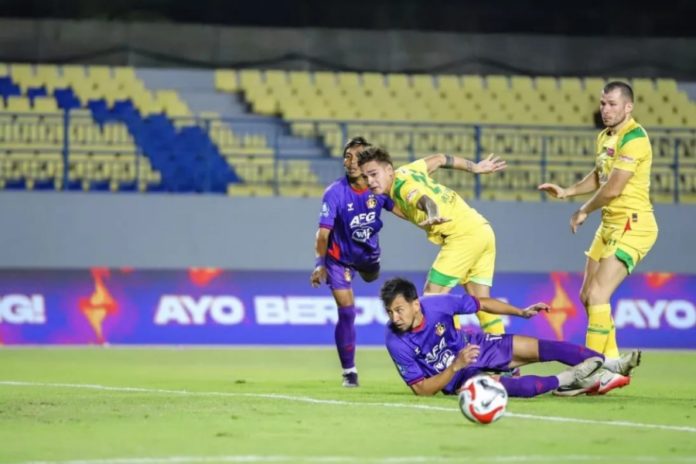 Derbi Jatim Berakhir Panas, Persik Dan Persebaya Berbagi Poin 1