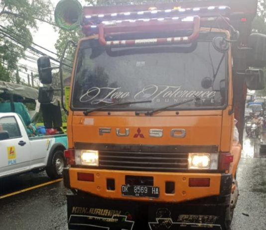 Diduga Akibat Sambungan Jembatan Abiantuwung, 3 Orang Luka-luka Lakalantas