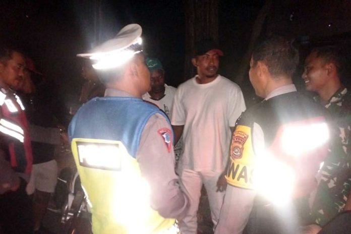 Diduga Dalam Pengaruh Miras, Pemotor Tabrak Mobil Dari Belakang Di Pesanggaran 1