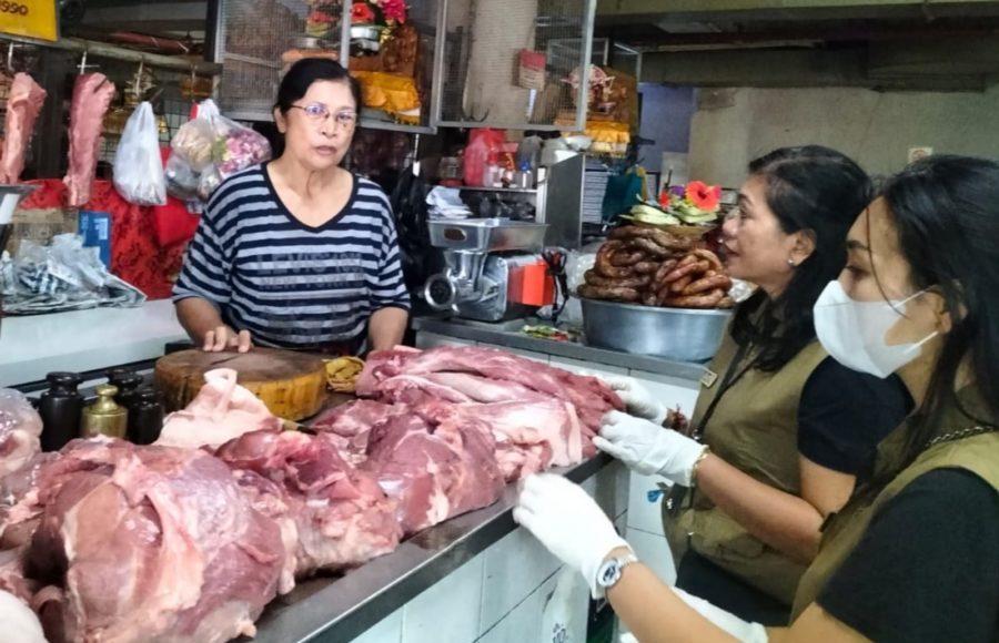 Distan Denpasar Periksa Daging Babi di 34 Pasar Jelang Galungan, Ini Hasilnya