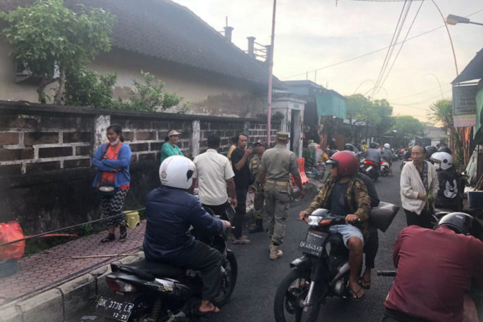 Ganggu Pejalan Kaki, Pedagang Berjualan Di Fasum Ditertibkan Satpol PP Gianyar 1