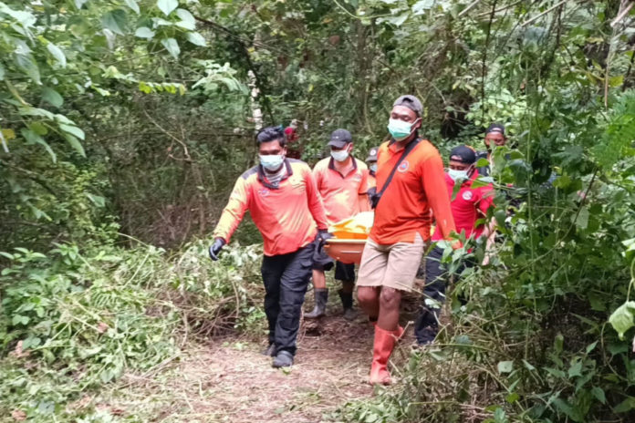 Hilang Tiga Hari, Lansia Ditemukan Tewas Di Dasar Tebing Sungai Petanu 2