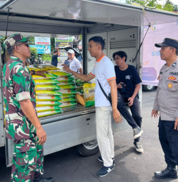 Jaga Stabilitas Harga Jelang Kuningan, Disperindag Gelar Pasar Murah di Sidan