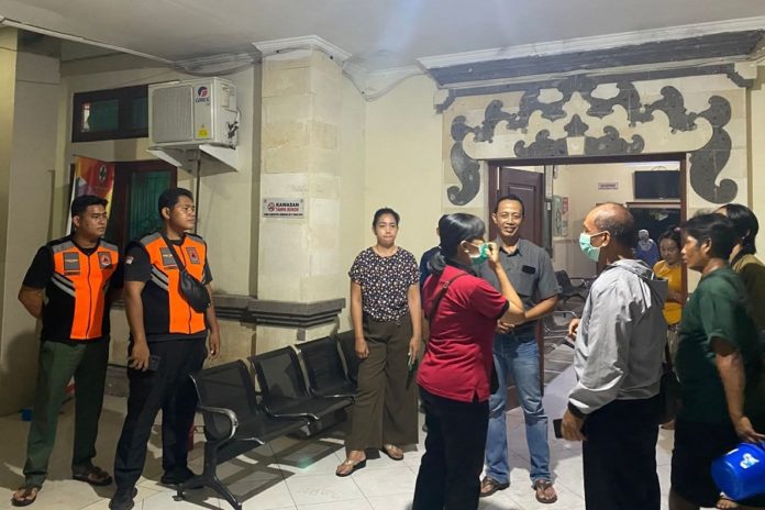 Kebakaran Landa Puskesmas Pengambengan, Dua Armada Damkar Dikerahkan 1