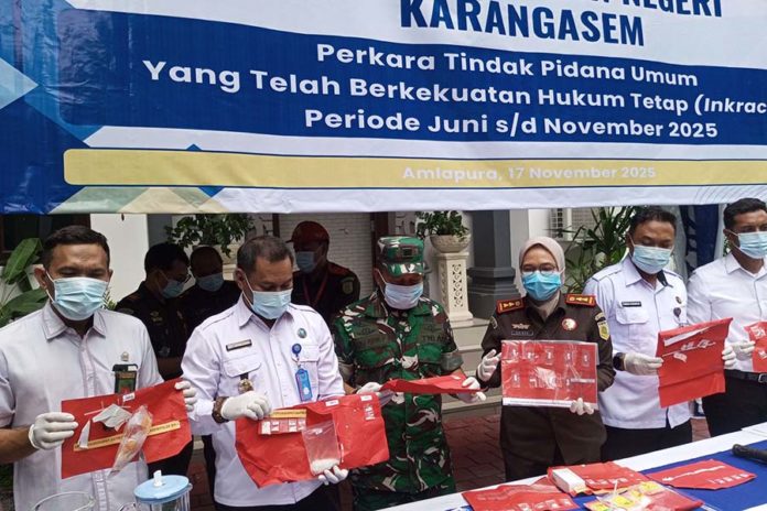 Kejari Karangasem Musnahkan 35 Barang Bukti, Didominasi Perkara Narkotika 1